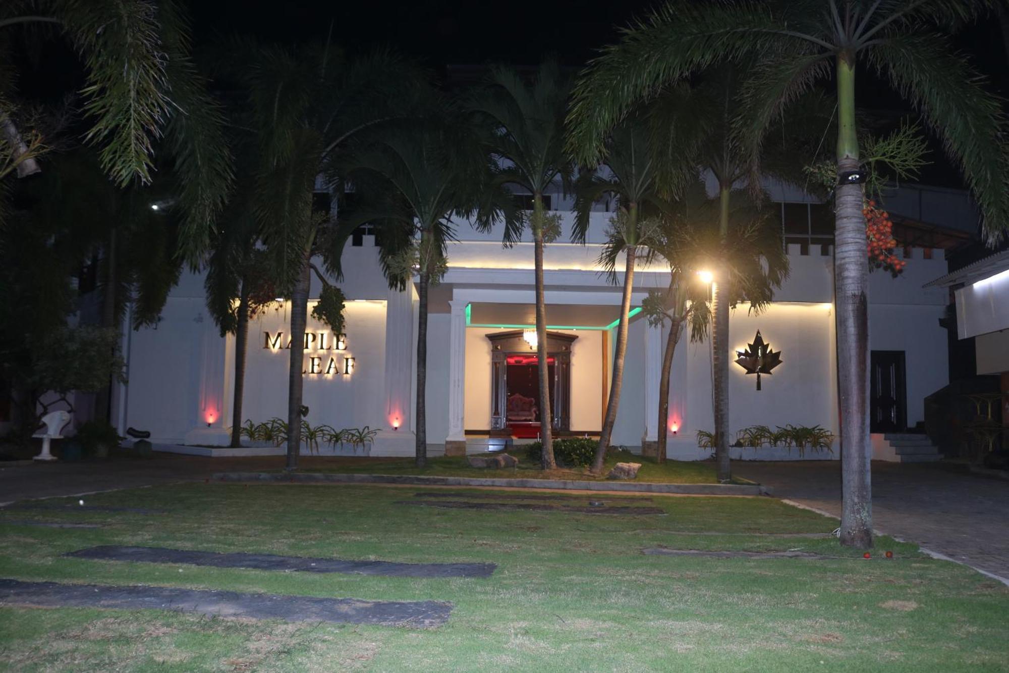 Maple Leaf Hotel Negombo Exterior foto